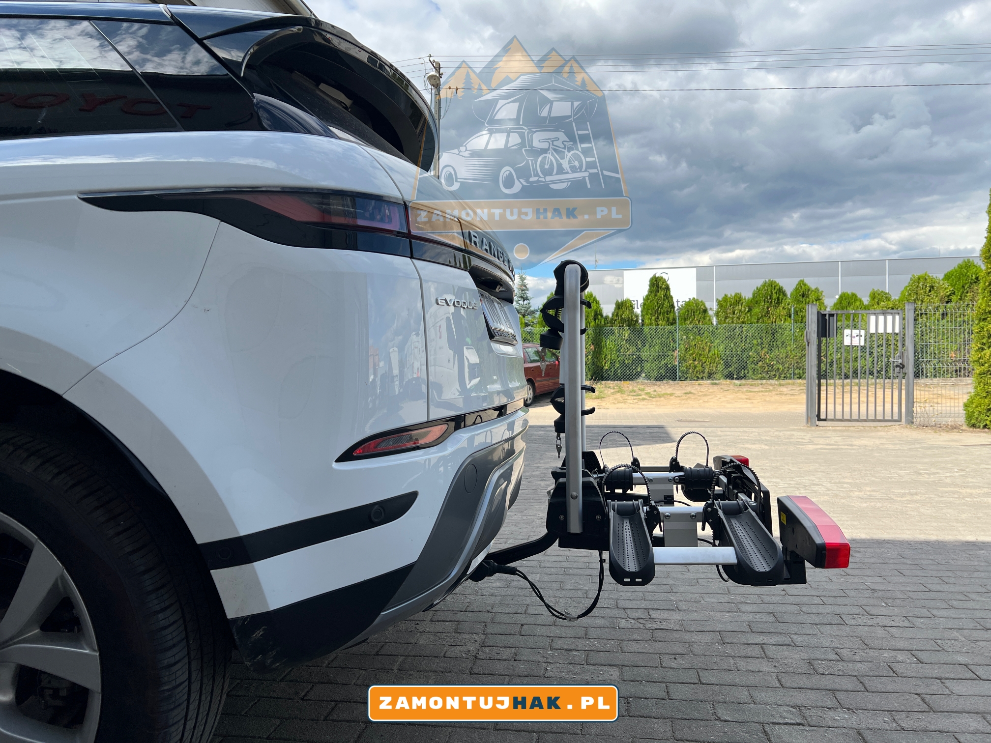 Enhance Your Mercedes GLC with Uebler i21 Bike Rack - Perfect Fit and Durability